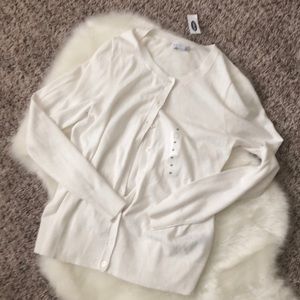 🆕 OLD NAVY WHITE CARDIGAN SIZE: M